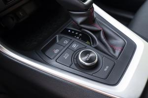 Toyota RAV4 Prime SE 2020 года 